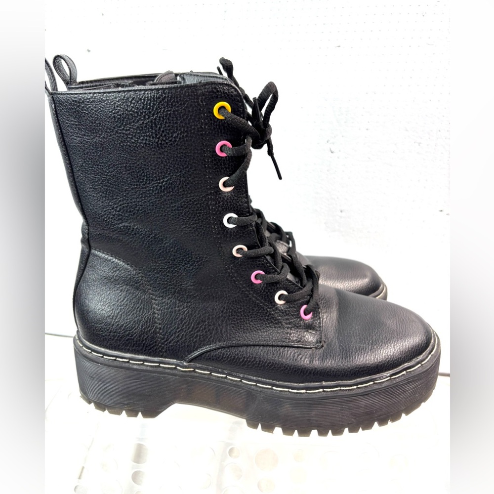 UnionBay 9 Fruit Loop Lug Sole Black Zip Combat Boots